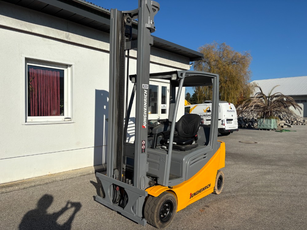 Jungheinrich-EFG 320-Elektro