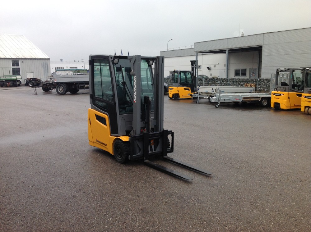 Jungheinrich-EFG 213-Elektro