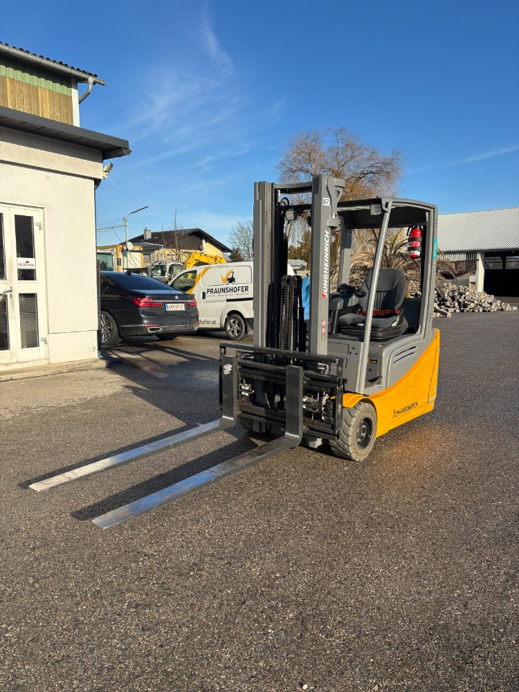 Jungheinrich-EFG 218-Elektro